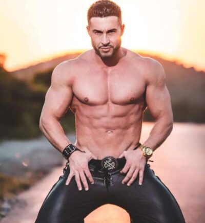 ISAAC - Spogliarellisti a Barcellona