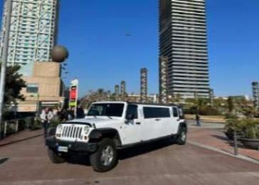 Noleggio limousine Jeep a Barcellona per addio al nubilato e celibato