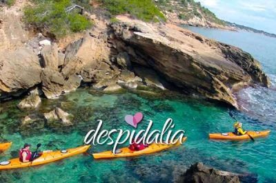 Kayak à Sitges per addio al nubilato e celibato